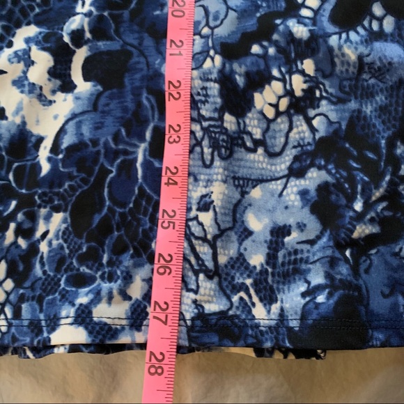 2/$30 Clientele Blue Floral Tunic - Picture 5 of 6